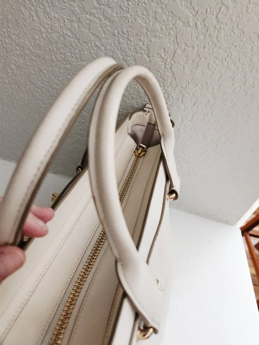 Coach Swagger White Leather Shoulder Bag Purse